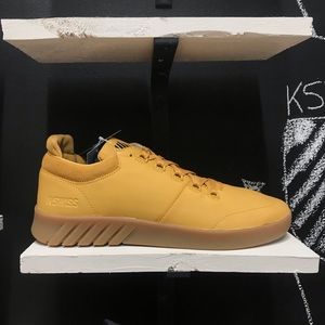 K Swiss SDE (gold)